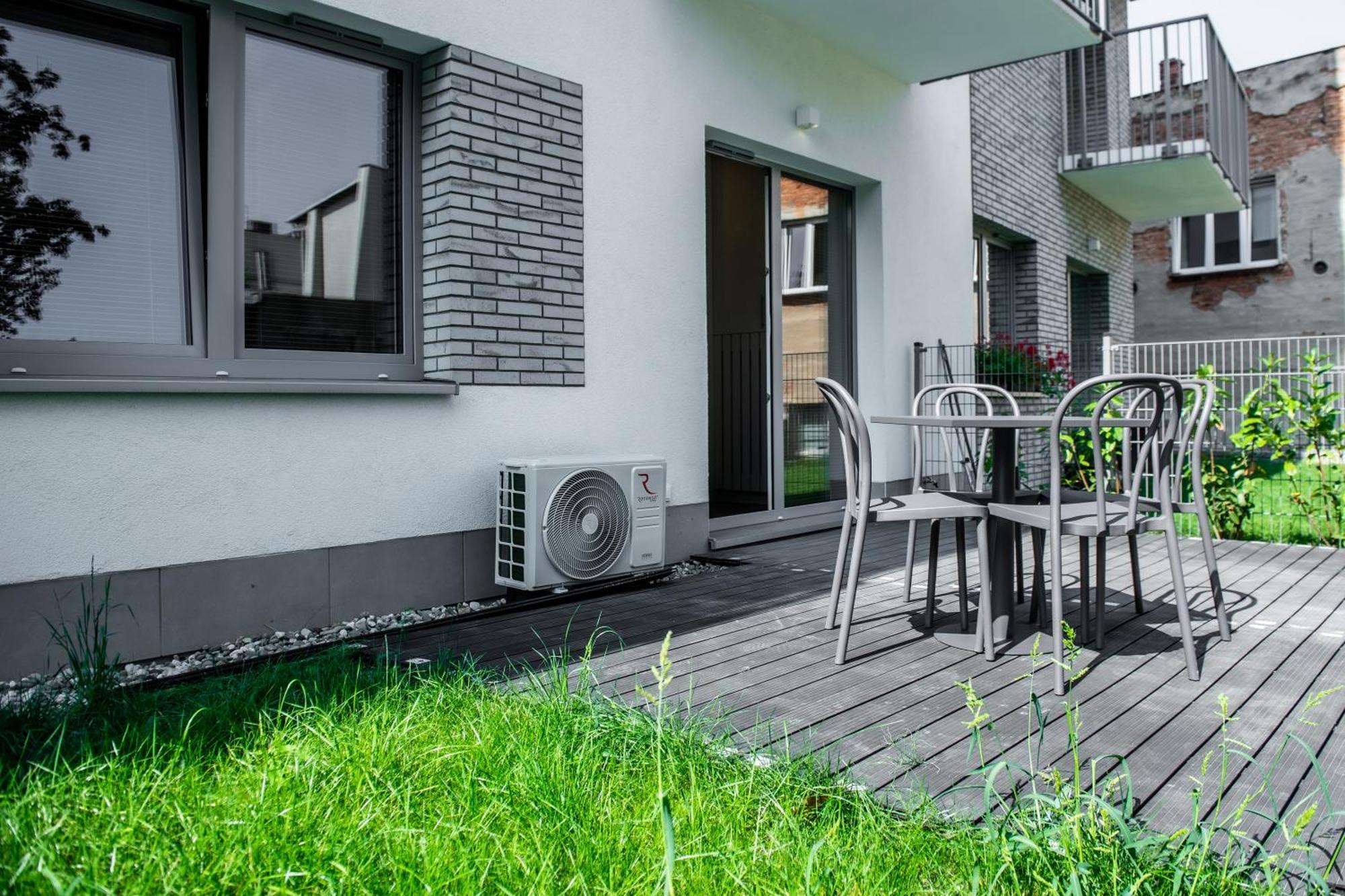 Apartament Mikolowska Z Tarasem Гливице Экстерьер фото